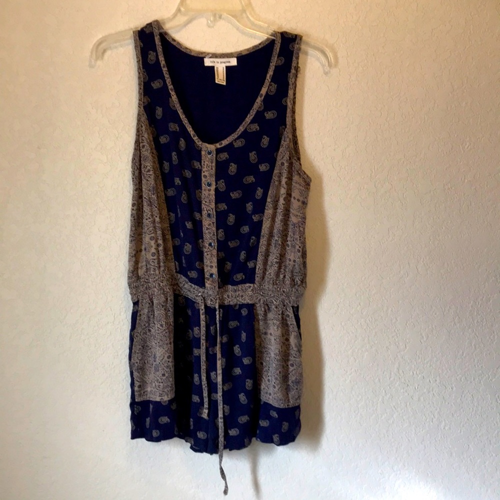Life in Progress Romper Size M